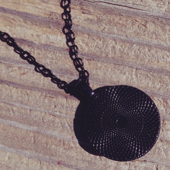 🎂 Loki Glass Cabochon Necklace 🎂 - Picture 2 of 5